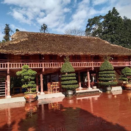 A Lin Homestay Bac Ha Esterno foto