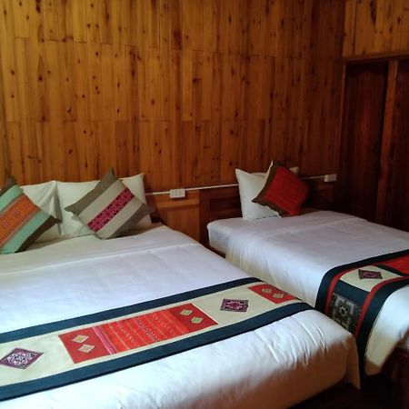A Lin Homestay Bac Ha Esterno foto