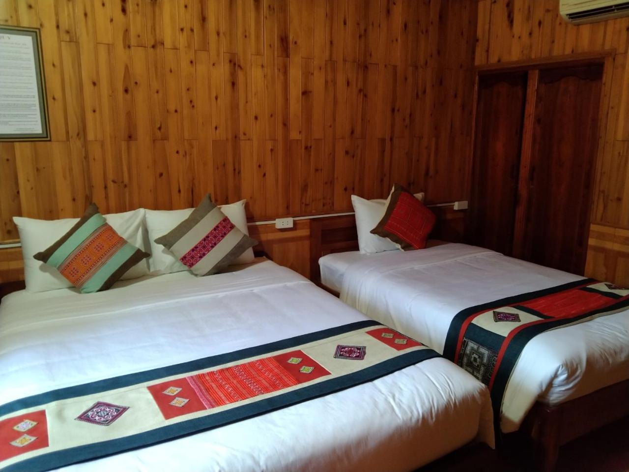 A Lin Homestay Bac Ha Esterno foto