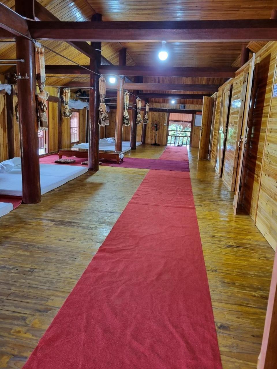 A Lin Homestay Bac Ha Esterno foto